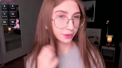 Elizabeth online show from November 20, 7:13 pm