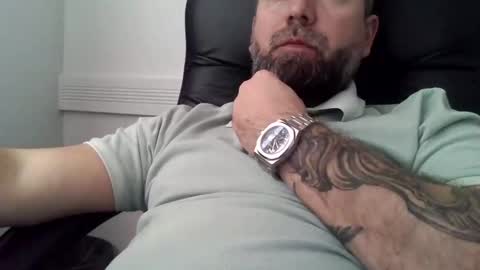 Snapshot of porw23 chatting on March 5, 2:12 pm porw23 online show from March 5, 2:12 pm