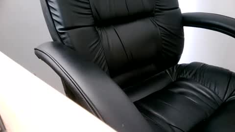 porw23 online show from March 3, 9:04 am