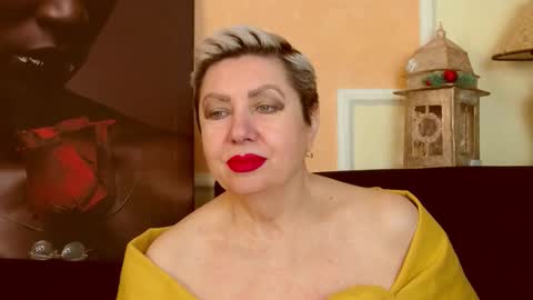 LADY POSH online show from February 27, 8:20 pm