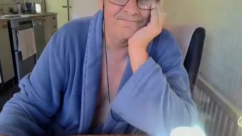 poshman65 online show from October 24, 11:28 am