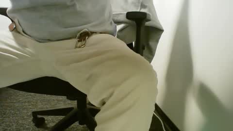 Snapshot of poundtownusa2016 chatting on March 13, 7:31 pm ConchilDog online show from March 13, 7:31 pm