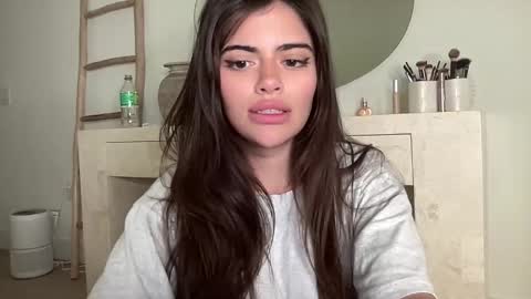 Selena online show from February 5, 3:44 am