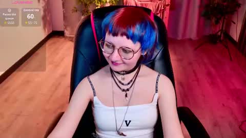 Snapshot of powderofgun chatting on July 3, 9:54 pm powderofgun online show from July 3, 9:54 pm