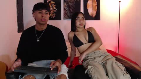 ALEX Y ALEXA online show from December 16, 2:25 am