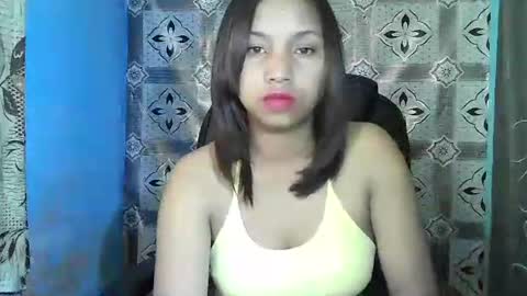 LARISSAH online show from May 4, 3:35 am