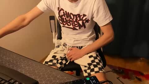 Snapshot of powerofthor69 chatting on March 3, 7:17 pm alex online show from March 3, 7:17 pm