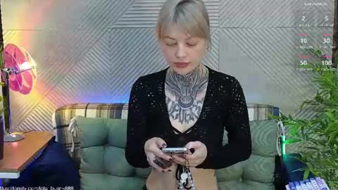 Lola online show from June 17, 4:37 am