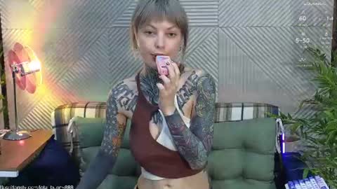 Lola online show from June 23, 5:49 am