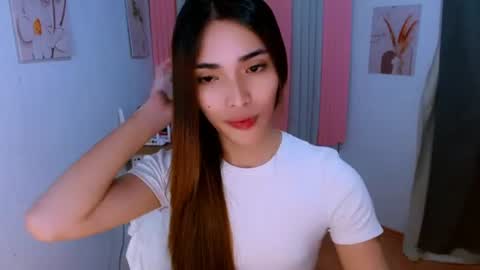 preciosa_banks69 online show from June 19, 1:15 pm