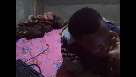 Snapshot of precious_nesh chatting on June 8, 5:46 pm precious_nesh online show from June 8, 5:46 pm