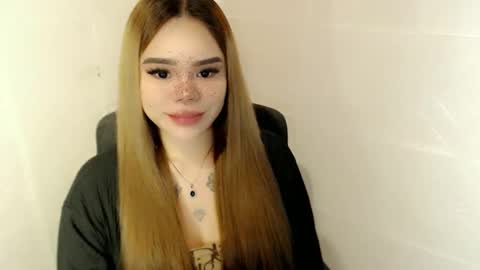 MAXXINE online show from March 22, 2:48 am