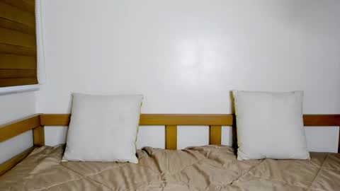 Snapshot of preciousisland chatting on January 17, 9:28 am Paula online show from January 17, 9:28 am