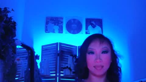 PreeminentJess online show from July 30, 5:39 am