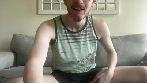 Snapshot of preggersss chatting on April 14, 8:04 pm preggerss online show from April 14, 8:04 pm