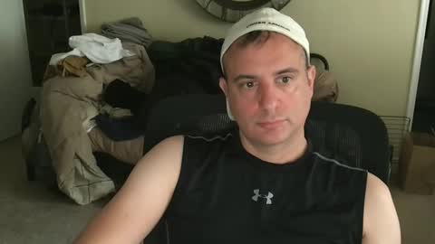 Snapshot of preppyguyintokink1 chatting on May 31, 6:31 pm preppyguyintokink1 online show from May 31, 6:31 pm