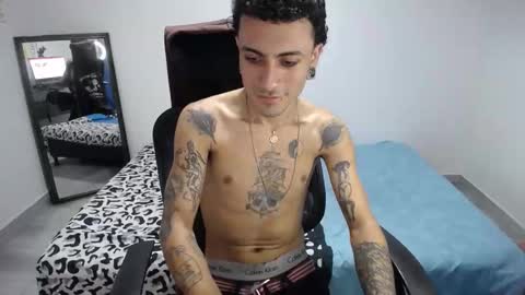 Plux online show from December 3, 6:39 pm