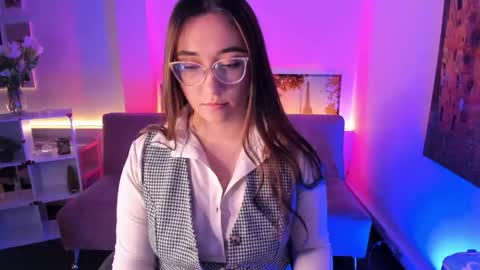 Snapshot of press_anykey chatting on May 5, 12:57 pm Camila online show from May 5, 12:57 pm