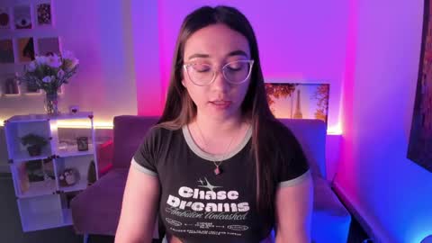 Snapshot of press_anykey chatting on May 11, 12:33 pm Camila online show from May 11, 12:33 pm