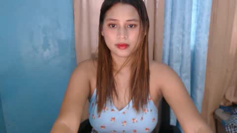 Snapshot of pretty__ella chatting on December 26, 2:44 am ELLA online show from December 26, 2:44 am