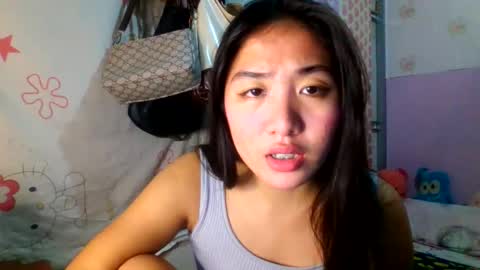 pretty_am online show from November 13, 6:18 pm