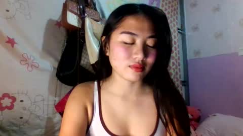 pretty_am online show from January 12, 2:44 pm