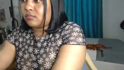 Snapshot of pretty_annah chatting on May 29, 6:11 am Annah online show from May 29, 6:11 am