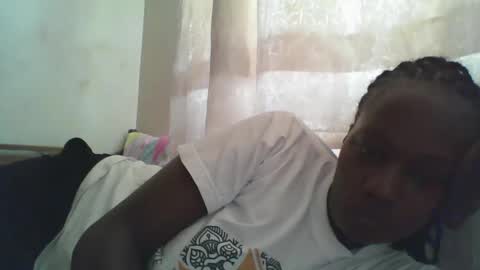 Snapshot of pretty_beib chatting on May 3, 9:15 am Karol online show from May 3, 9:15 am