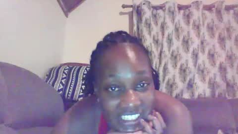 Snapshot of pretty_beib chatting on May 5, 6:05 pm Karol online show from May 5, 6:05 pm