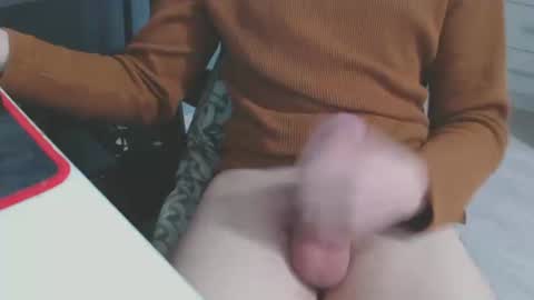 Snapshot of pretty_boyfriend chatting on February 3, 9:30 am Pretty boy online show from February 3, 9:30 am