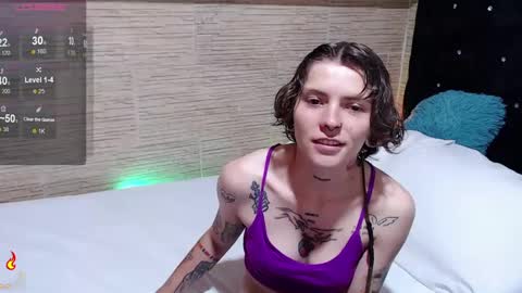 pretty_cristal22 online show from September 18, 9:28 pm