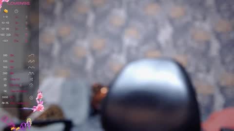 pretty_cristal22 online show from May 7, 12:43 pm