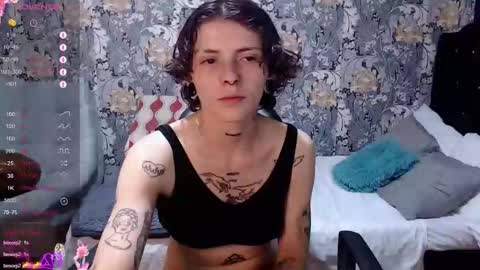 pretty_cristal22 online show from May 30, 2:19 am