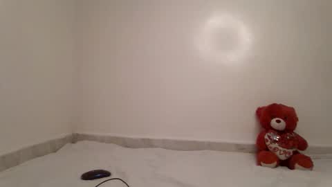 pretty_curvy99 online show from May 8, 10:26 pm