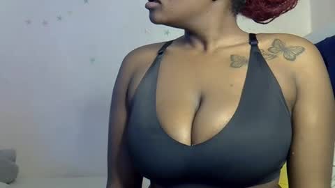 pretty_daina3 online show from July 30, 8:24 am