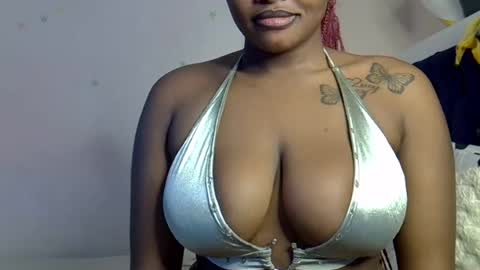pretty_daina3 online show from August 4, 6:49 am