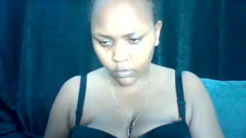 Snapshot of pretty_dee1 chatting on May 11, 4:04 pm pretty_dee1 online show from May 11, 4:04 pm