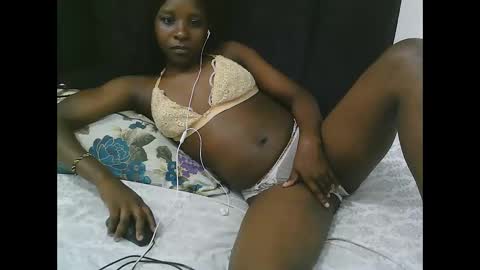 pretty online show from April 25, 6:38 pm