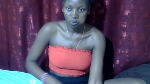 Snapshot of pretty_ebby chatting on June 11, 5:55 pm pretty_ebby online show from June 11, 5:55 pm
