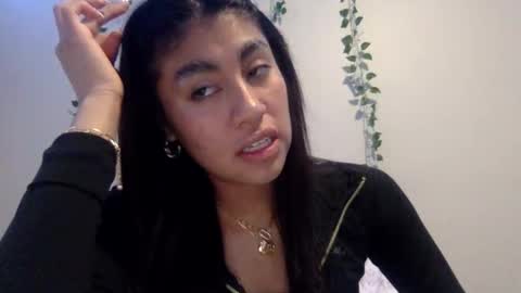 pretty_girl828687 online show from January 13, 5:40 pm