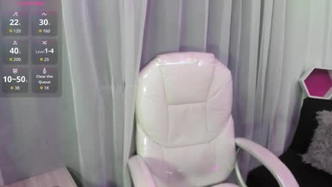 pretty online show from February 28, 11:33 am