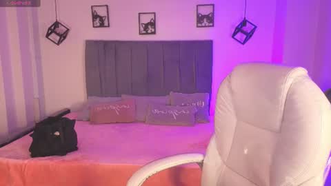 pretty online show from July 26, 3:36 am