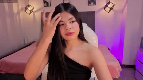 pretty online show from August 5, 1:41 am