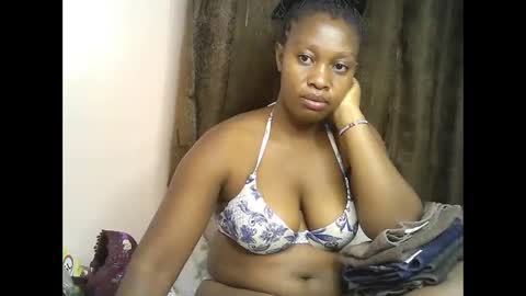 Snapshot of pretty_kylah chatting on May 8, 12:32 pm pretty_kylah online show from May 8, 12:32 pm