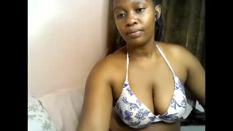 Snapshot of pretty_kylah chatting on May 22, 2:40 am pretty_kylah online show from May 22, 2:40 am