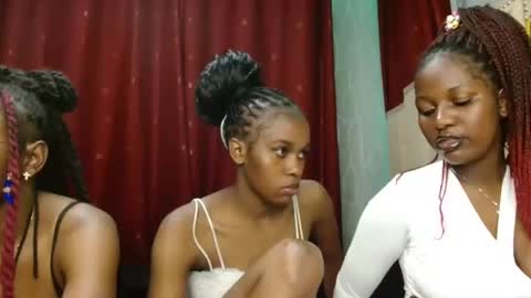 Pretty online show from February 23, 3:42 pm