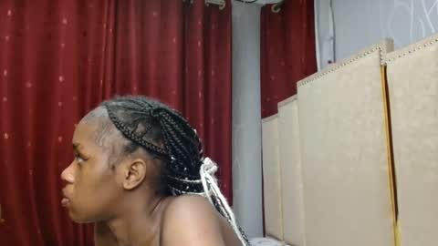 Pretty online show from March 15, 6:47 pm