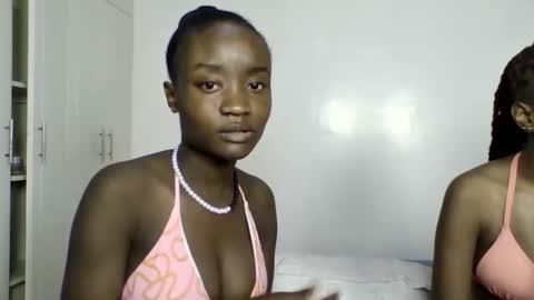 pretty luv1 online show from December 16, 8:41 am