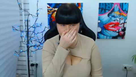 Snapshot of pretty_malika chatting on December 3, 3:36 am pretty_malika online show from December 3, 3:36 am