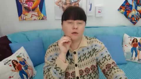 Snapshot of pretty_malika chatting on May 15, 3:13 am pretty_malika online show from May 15, 3:13 am